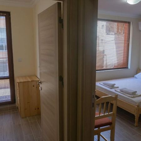 Rent Apartments Martin Beach ポモリエ エクステリア 写真
